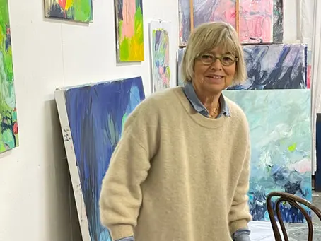 Petra Schott - visual artist combining abstract and traditional approaches in her art