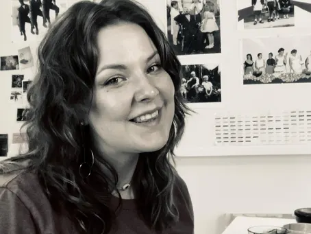 Katrina Niswander - fine artist, interior designer and coach